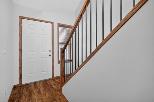 2337 Eversyde Avenue Sw, Calgary, AB - Indoor Photo Showing Other Room