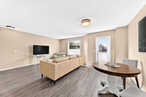 108 Douglas Glen Park Se, Calgary, AB - Indoor