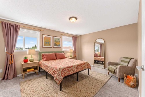 108 Douglas Glen Park Se, Calgary, AB - Indoor Photo Showing Bedroom