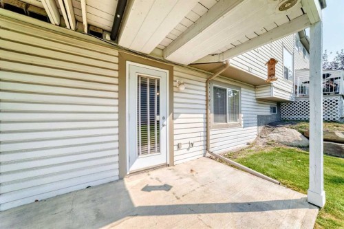 108 Douglas Glen Park Se, Calgary, AB - Outdoor With Exterior