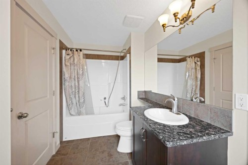 130 Panamount Road Nw, Calgary, AB - Indoor Photo Showing Bathroom
