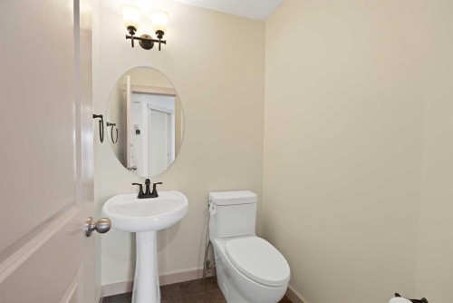 130 Panamount Road Nw, Calgary, AB - Indoor Photo Showing Bathroom