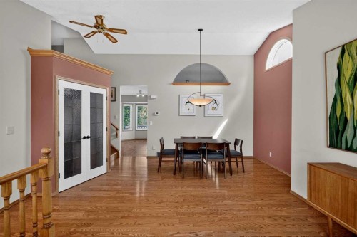 105 Riverview Court Se, Calgary, AB - Indoor