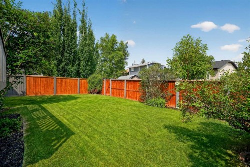105 Riverview Court Se, Calgary, AB - Outdoor