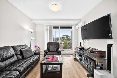 6106-200 Seton Circle Se, Calgary, AB - Indoor Photo Showing Living Room