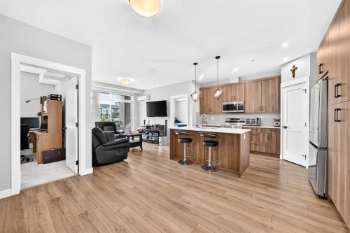 6106-200 Seton Circle Se, Calgary, AB - Indoor Photo Showing Kitchen With Upgraded Kitchen