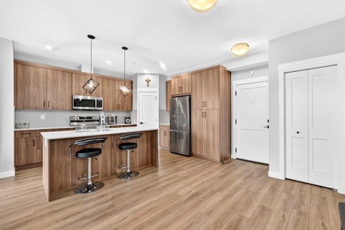 6106-200 Seton Circle Se, Calgary, AB - Indoor Photo Showing Kitchen