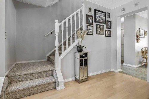 216 B Royal, Diamond Valley, AB - Indoor Photo Showing Other Room