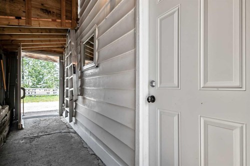 216 B Royal, Diamond Valley, AB - Indoor Photo Showing Other Room