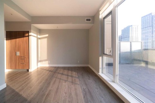 709-1122 3 Street Se, Calgary, AB - Indoor Photo Showing Other Room