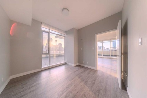 709-1122 3 Street Se, Calgary, AB - Indoor Photo Showing Other Room