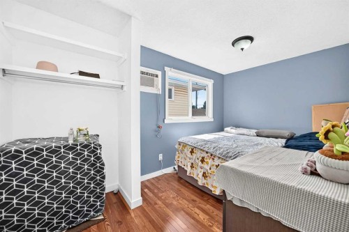 1823 65 Street Ne, Calgary, AB - Indoor Photo Showing Bedroom
