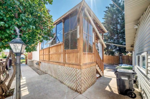 1823 65 Street Ne, Calgary, AB - Outdoor With Exterior
