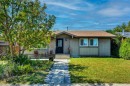 1015 Maitland Way Ne, Calgary, AB  - Outdoor 