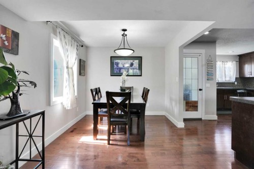 1015 Maitland Way Ne, Calgary, AB - Indoor Photo Showing Dining Room