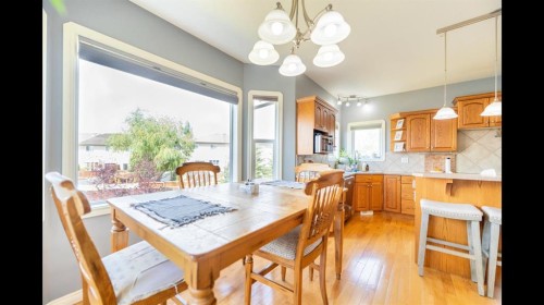 8 Logan Court, Sylvan Lake, AB - Indoor Photo Showing Dining Room
