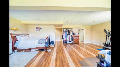 8 Logan Court, Sylvan Lake, AB - Indoor