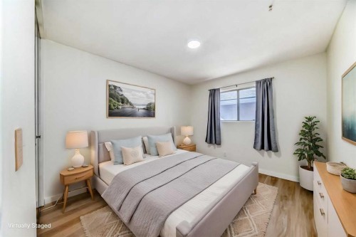 7807 20A Street Se, Calgary, AB - Indoor Photo Showing Bedroom