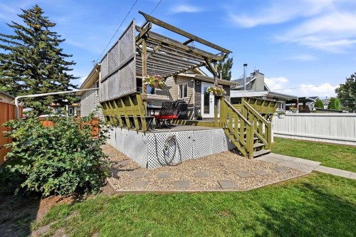 5431 55 Avenue, Lacombe, AB - Outdoor