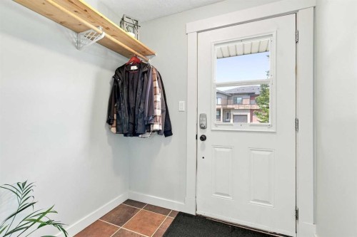 5431 55 Avenue, Lacombe, AB - Indoor