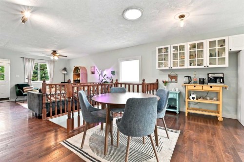 5431 55 Avenue, Lacombe, AB - Indoor Photo Showing Dining Room