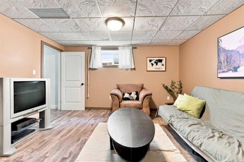 5431 55 Avenue, Lacombe, AB - Indoor