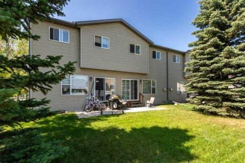 604 7 Street Nw, High River, AB - Outdoor With Exterior
