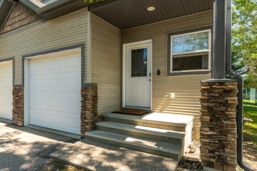 604 7 Street Nw, High River, AB - Outdoor With Exterior