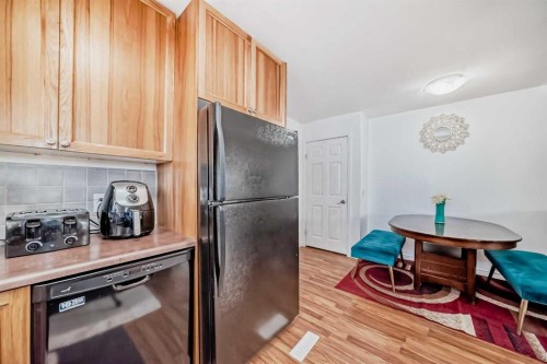 83 Whitworth Way Ne, Calgary, AB - Indoor Photo Showing Kitchen