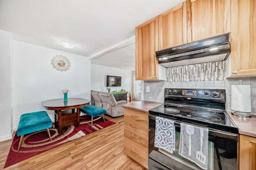 83 Whitworth Way Ne, Calgary, AB - Indoor Photo Showing Kitchen
