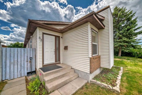 83 Whitworth Way Ne, Calgary, AB - Outdoor