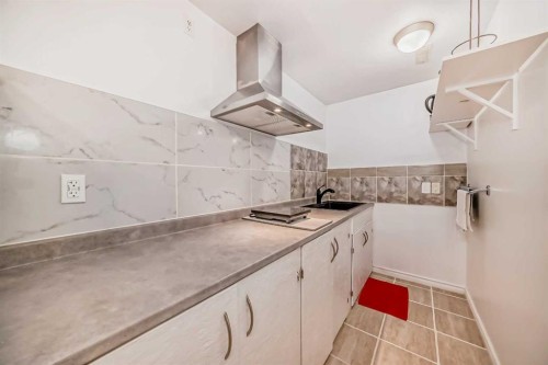 83 Whitworth Way Ne, Calgary, AB - Indoor Photo Showing Kitchen