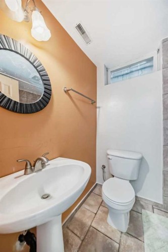 83 Whitworth Way Ne, Calgary, AB - Indoor Photo Showing Bathroom
