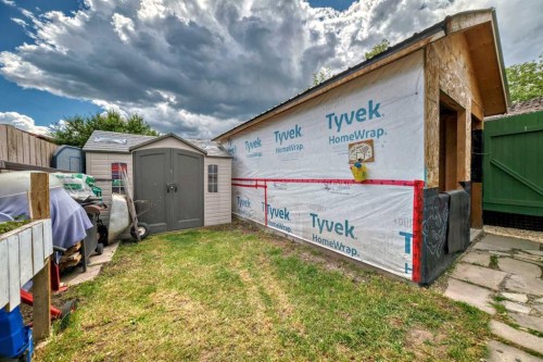 83 Whitworth Way Ne, Calgary, AB - Outdoor