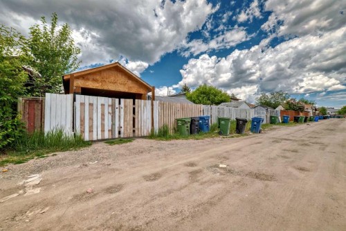 83 Whitworth Way Ne, Calgary, AB - Outdoor