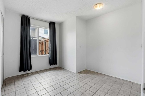 172 Templemont Drive Ne, Calgary, AB - Indoor Photo Showing Other Room