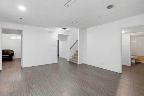 172 Templemont Drive Ne, Calgary, AB - Indoor Photo Showing Other Room