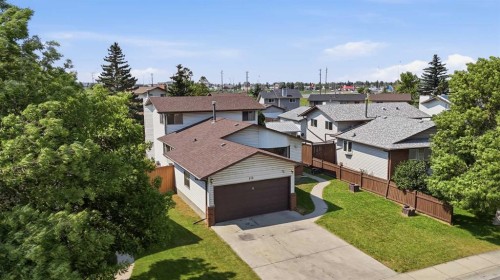 172 Templemont Drive Ne, Calgary, AB - Outdoor