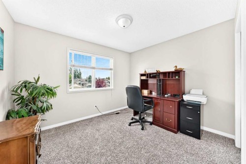 124 West Lakeview Drive, Chestermere, AB - Indoor Photo Showing Other Room