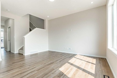 4041 Southwinds Way Sw, Airdrie, AB - Indoor Photo Showing Other Room
