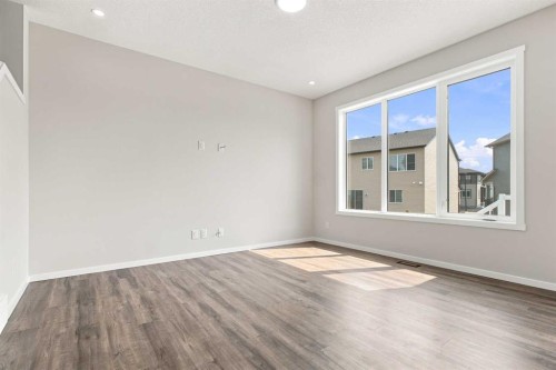 4041 Southwinds Way Sw, Airdrie, AB - Indoor Photo Showing Other Room
