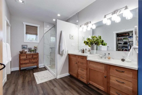 280166 Twp Rd 240, Chestermere, AB - Indoor Photo Showing Bathroom