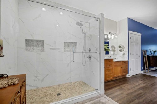 280166 Twp Rd 240, Chestermere, AB - Indoor Photo Showing Bathroom