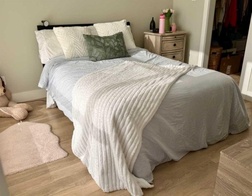1108-1122 3 Street Se, Calgary, AB - Indoor Photo Showing Bedroom
