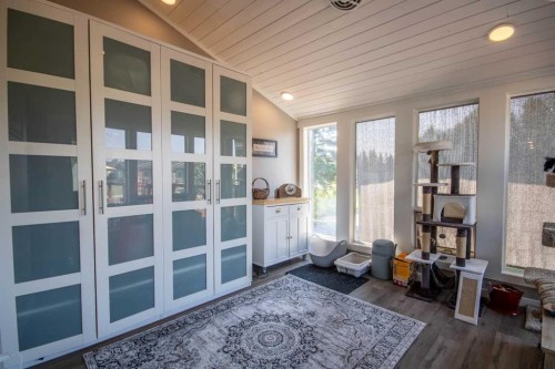 550 4 Avenue Sw, Sundre, AB -  With Deck Patio Veranda With Exterior