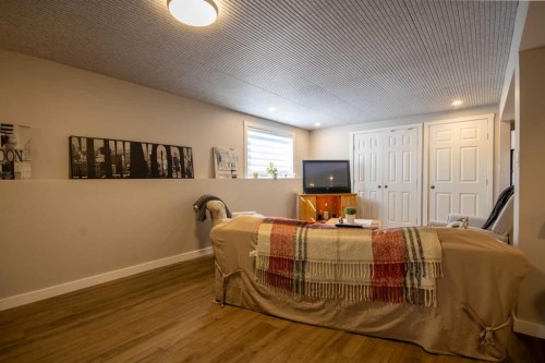 550 4 Avenue Sw, Sundre, AB - Indoor