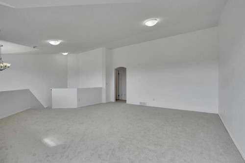 89 Everoak Drive Sw, Calgary, AB - Indoor Photo Showing Other Room