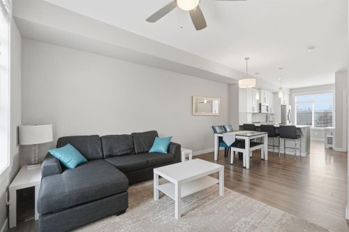 187 Legacy Common Se, Calgary, AB - Indoor Photo Showing Living Room