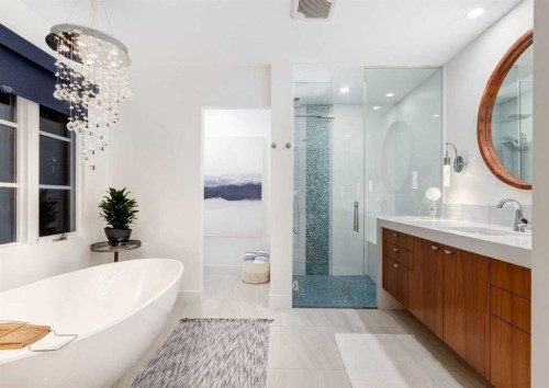 20 Gainsborough Drive Sw, Calgary, AB - Indoor Photo Showing Bathroom