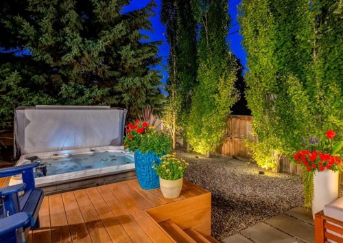 20 Gainsborough Drive Sw, Calgary, AB - Outdoor With Deck Patio Veranda